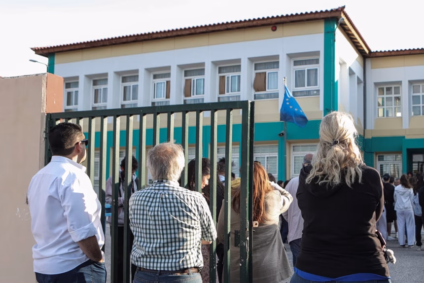 Πανελλήνιες 2026 : Πως οι γονείς μπορούν να γίνουν η μεγαλύτερη δύναμη στήριξης! Ένα χρήσιμο άρθρο ,από τον κύριο Κωστόπουλο Παναγιώτη ,Ψυχολόγο και Υποψήφιο Διδάκτωρ στο Πανεπιστήμιο Αθηνών.